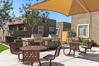 Outdoor kitchen & bbq